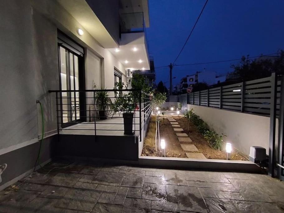 Floral Home 1 - Ground Floor Apt With Courtyard And Private Parking! Atena Exterior foto
