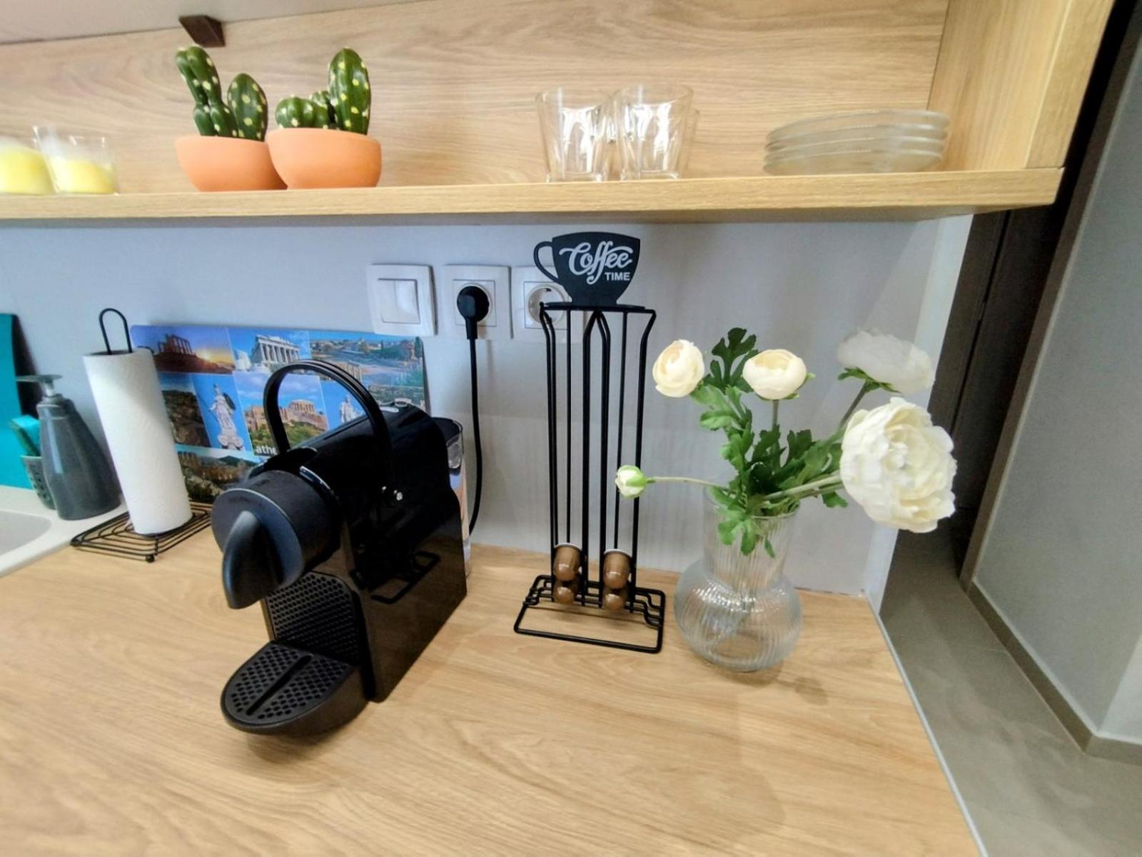 Floral Home 1 - Ground Floor Apt With Courtyard And Private Parking! Atena Exterior foto