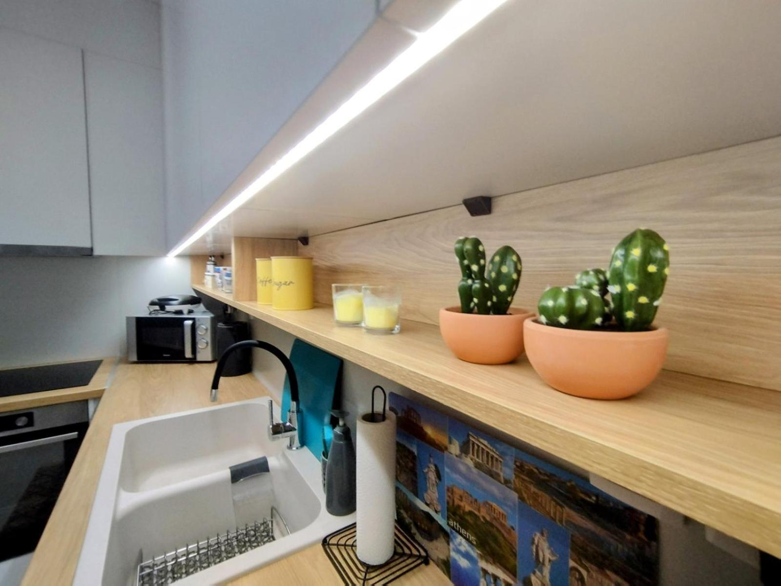 Floral Home 1 - Ground Floor Apt With Courtyard And Private Parking! Atena Exterior foto