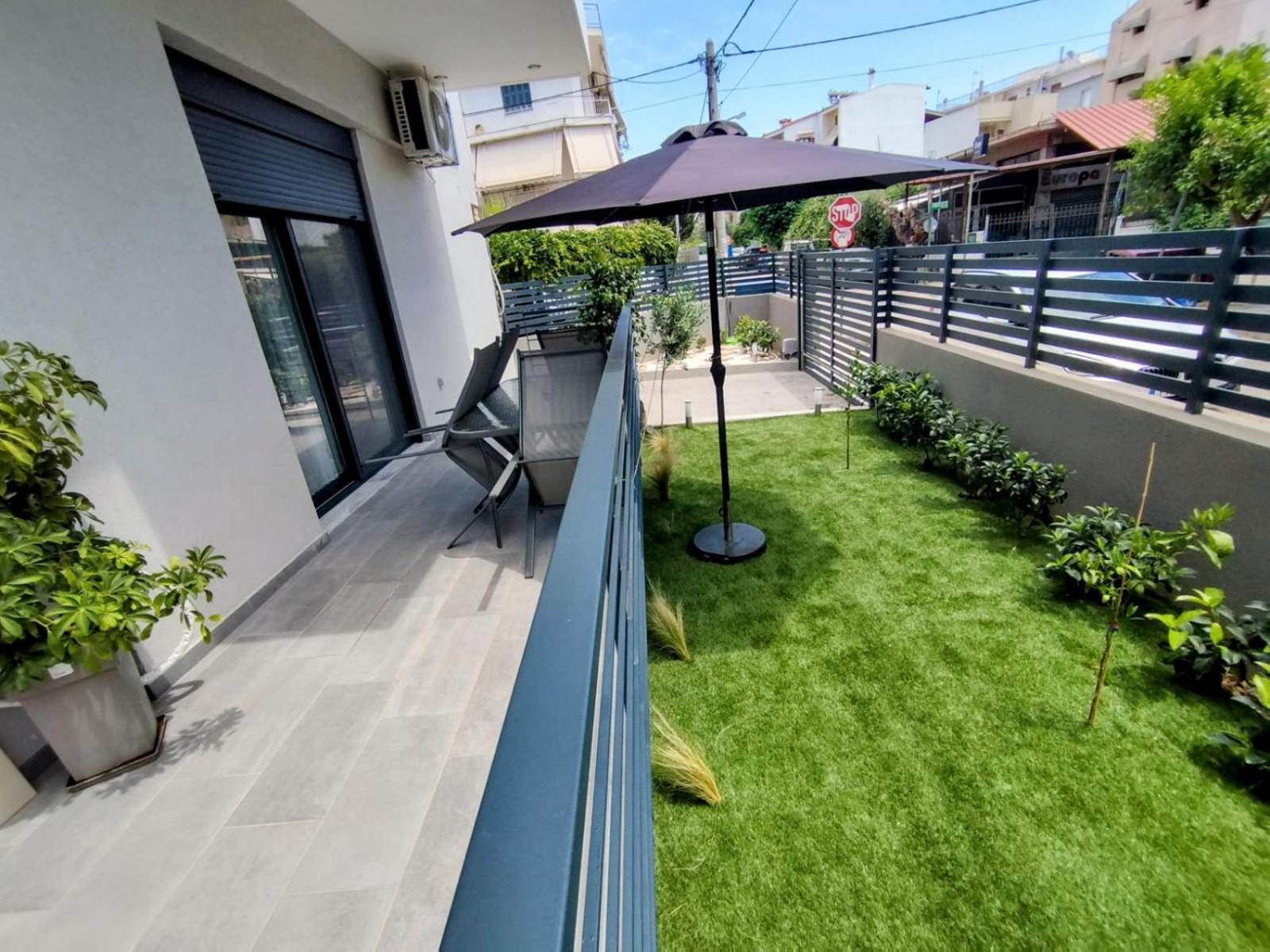Floral Home 1 - Ground Floor Apt With Courtyard And Private Parking! Atena Exterior foto